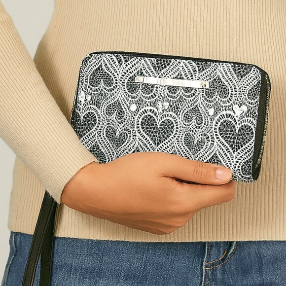 Betsey Johnson Handbags - Betsey Johnson Wallet/Wristlet Black and White Heart Motif EUC